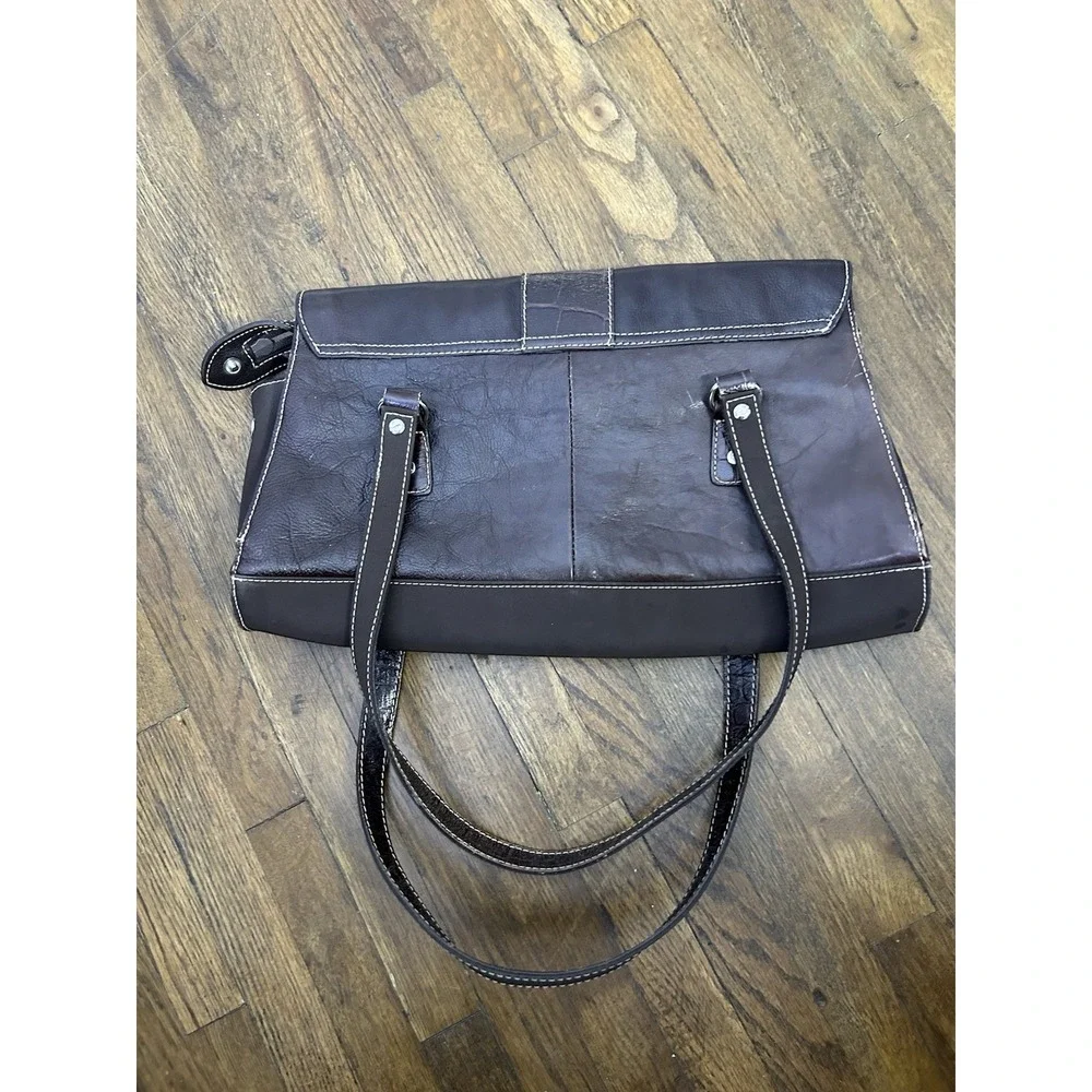 Franco Sarto brown leather shoulder bag Silver Buckle Croc Embossed Y2K Med Size